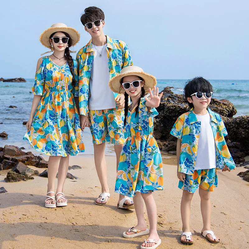 Summer Clothing Looks - 휴가철 커플 룩 부모 자식 옷,